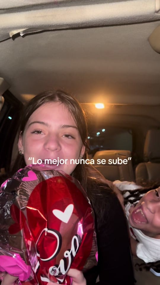 Post 10 by Lamparita on TikTok (video)