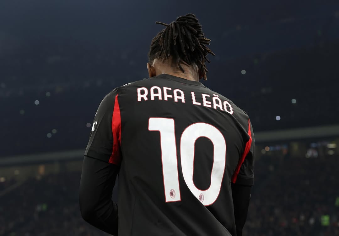 Post 4 by Rafael Leão 1️⃣0️⃣ on Instagram (image)