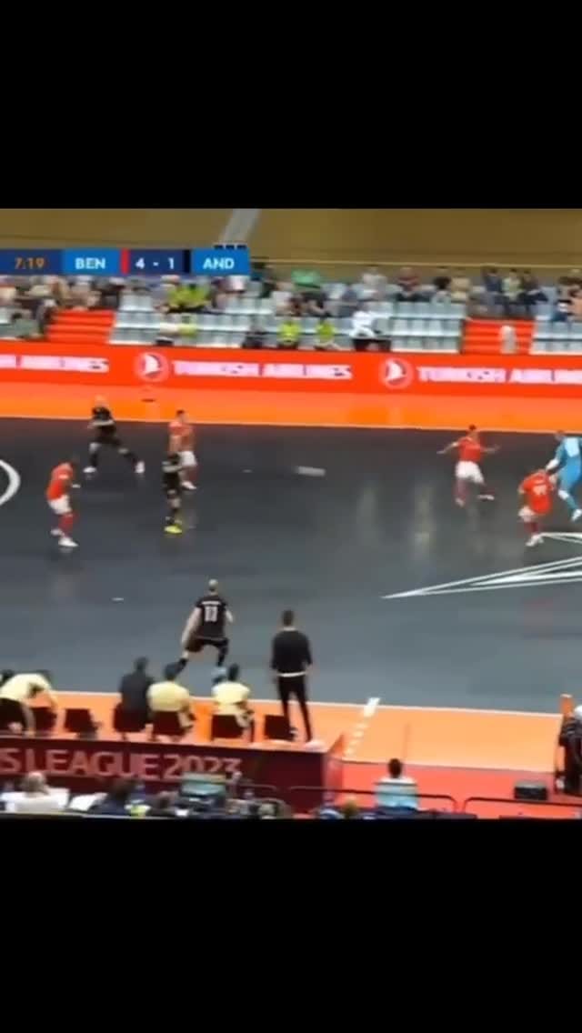 Post 6 by Diego Roncaglio on Instagram (video)