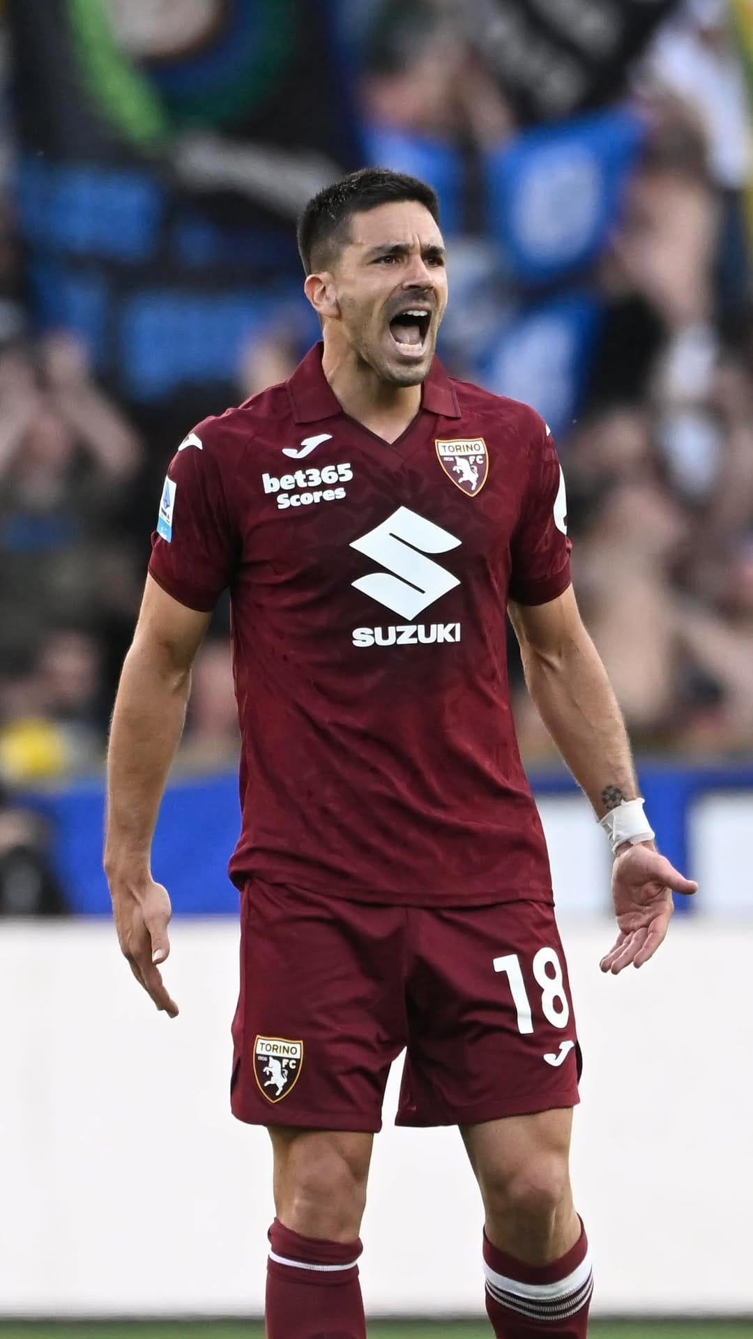 Post 6 by Gio Simeone on Instagram (video)