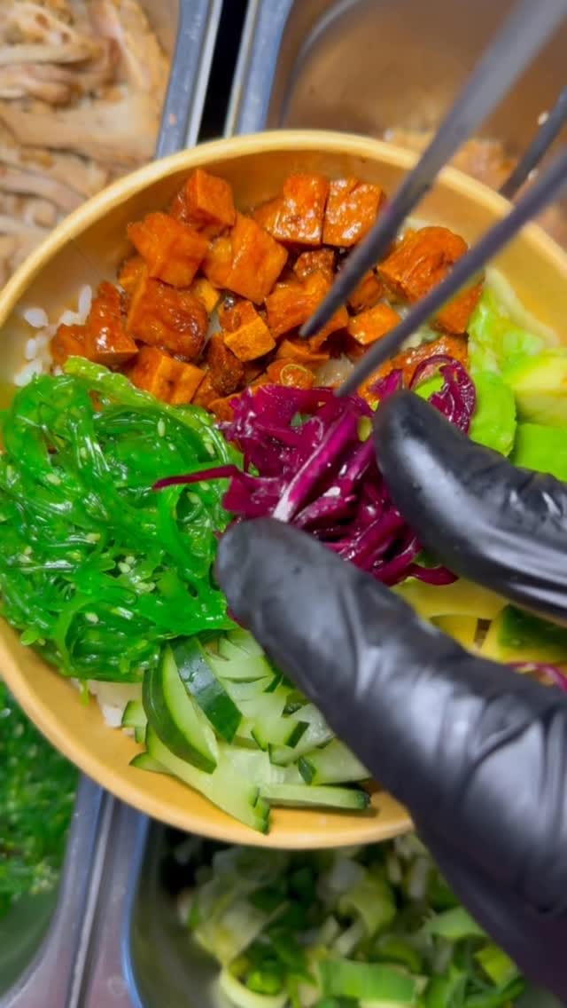 Post 7 by Lala Noodles on Instagram (video)