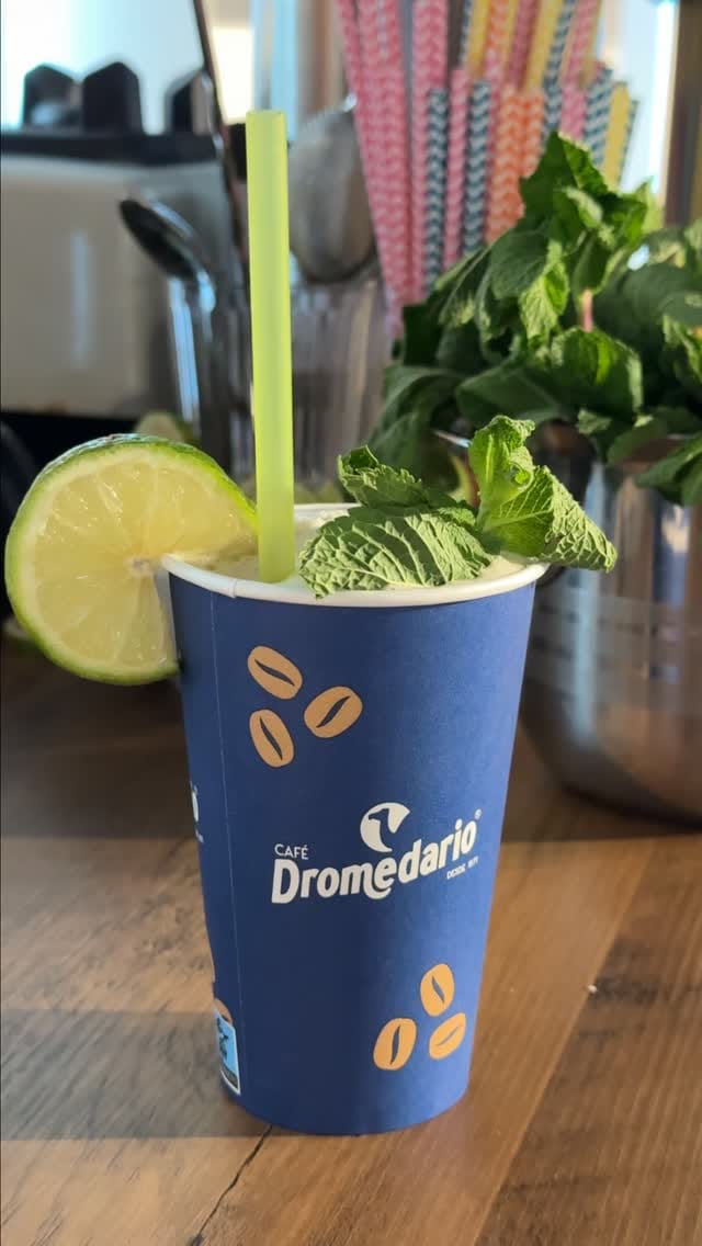Post 6 by Café Dromedario on Instagram (video)