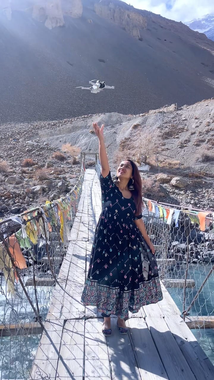 Post 8 by Vaishnavi Naik on Instagram (video)