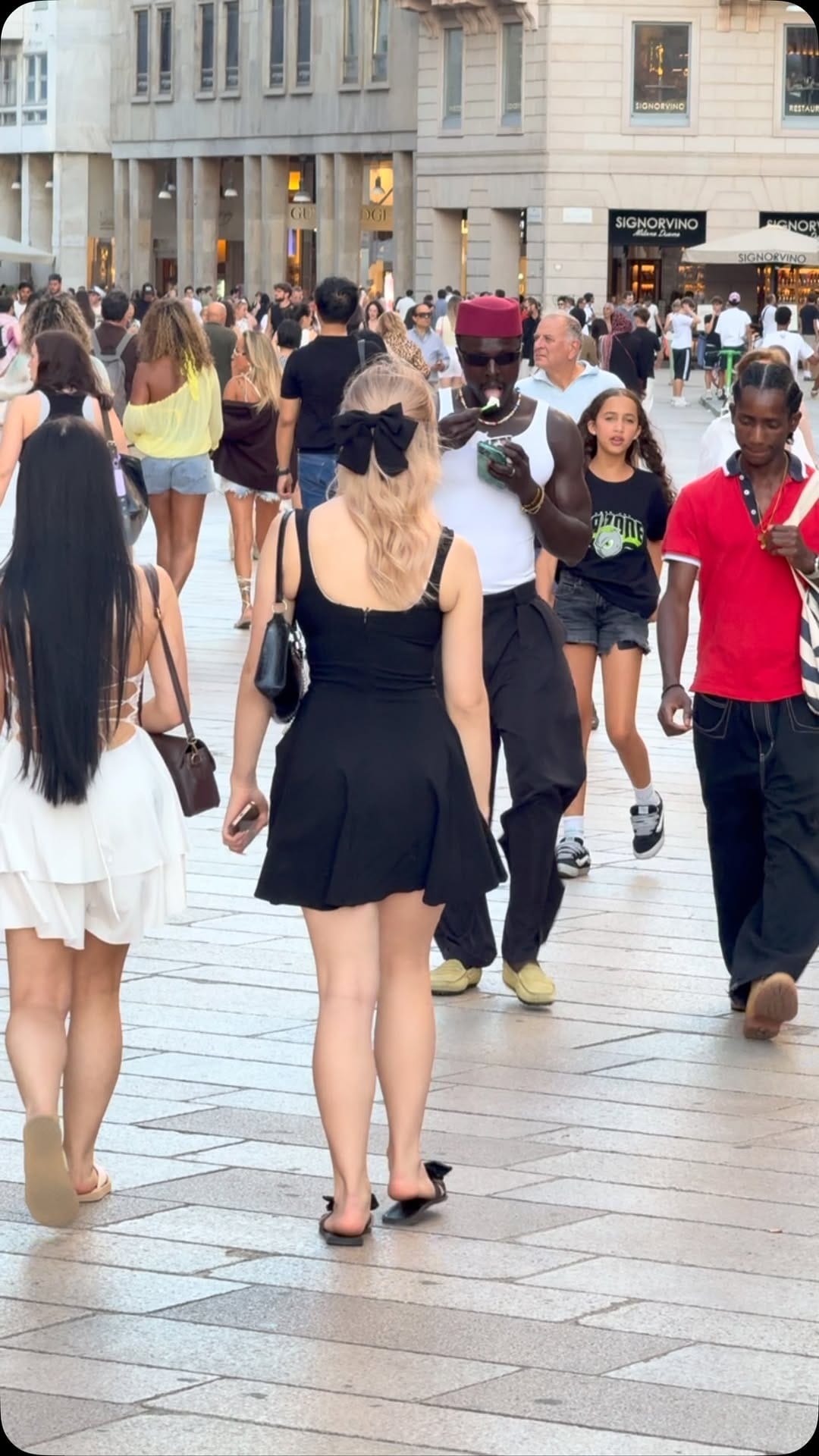 Post 2 by Lomme Lomme on Instagram (video)