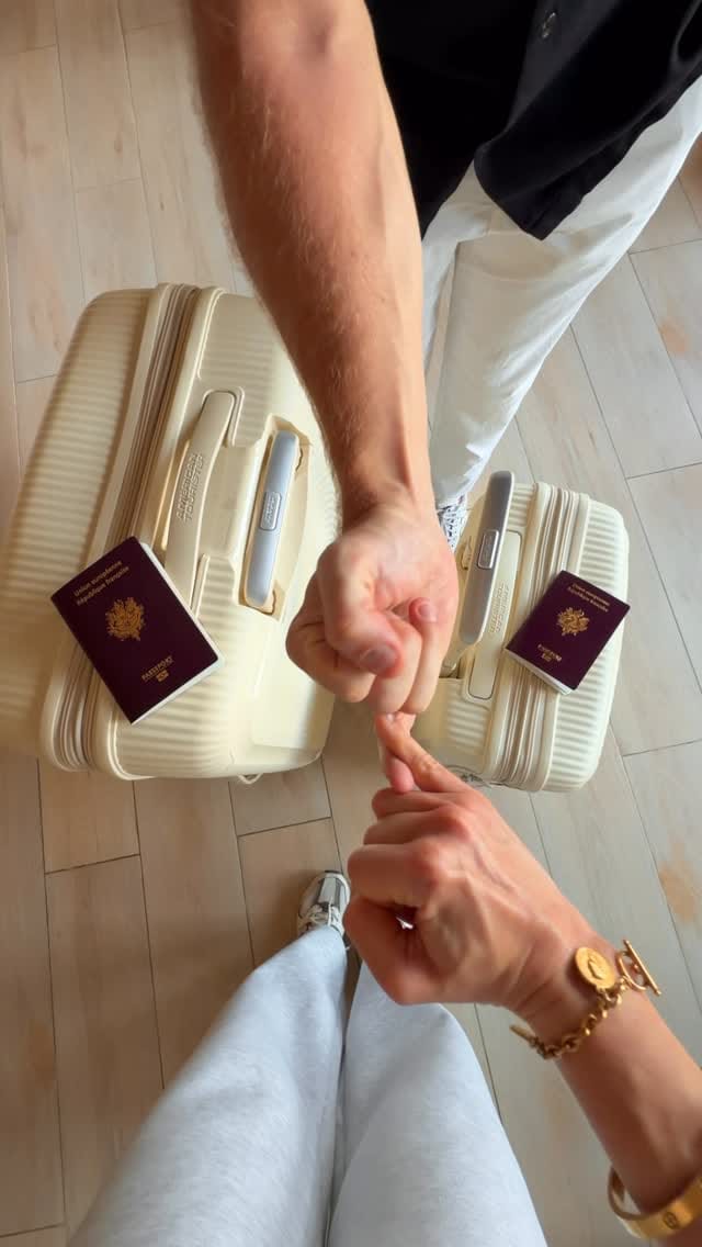 Post 9 by Auré & Ysée | French Travel Couple ✈︎ on Instagram (video)