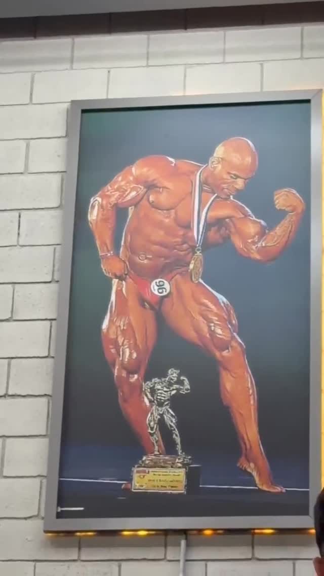 Post 6 by Igor Guedes on Instagram (video)