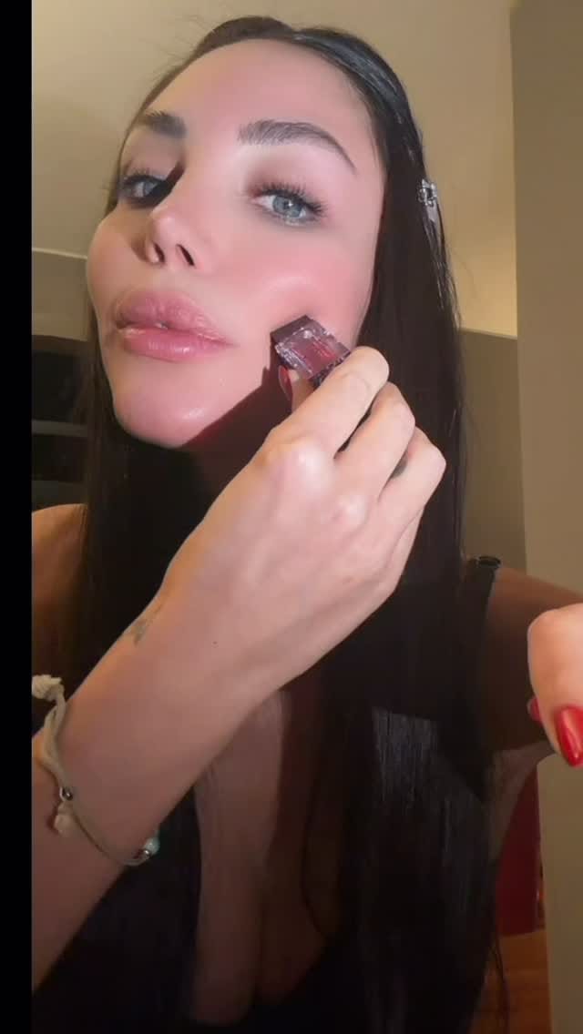 Post 8 by Marianna vertola on Instagram (video)