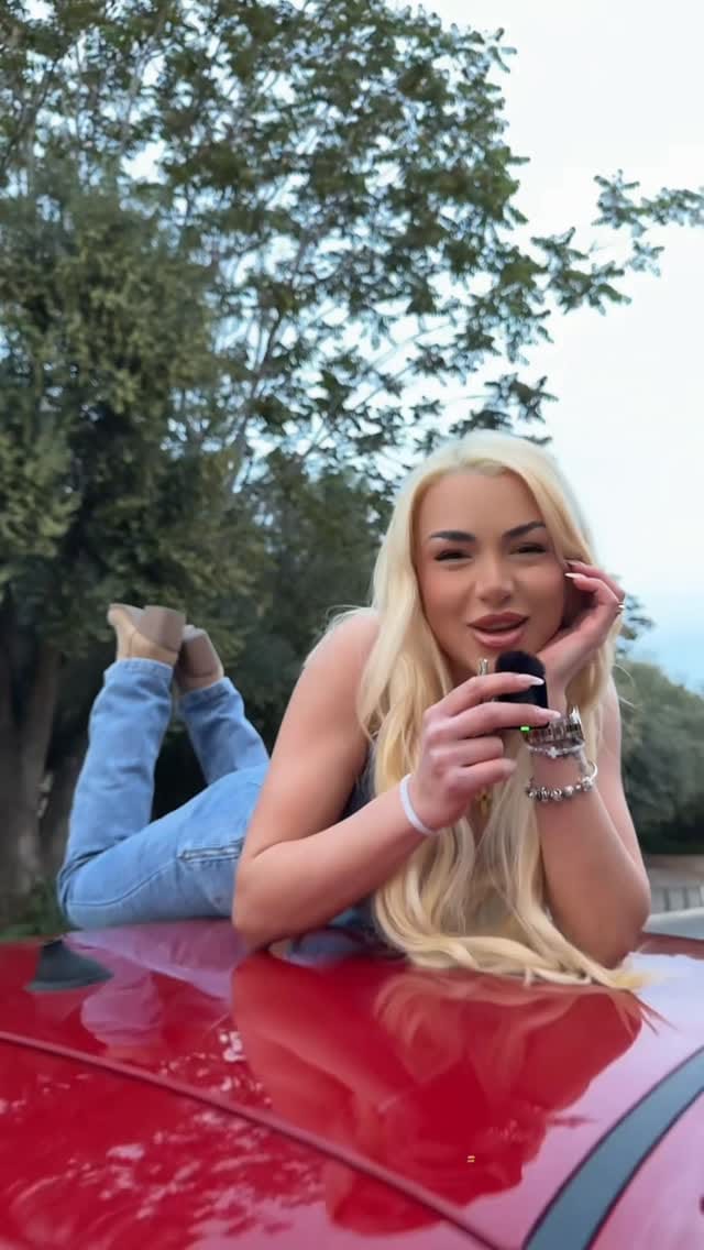 Post 8 by Στέλλα Μιζεράκη on Instagram (video)