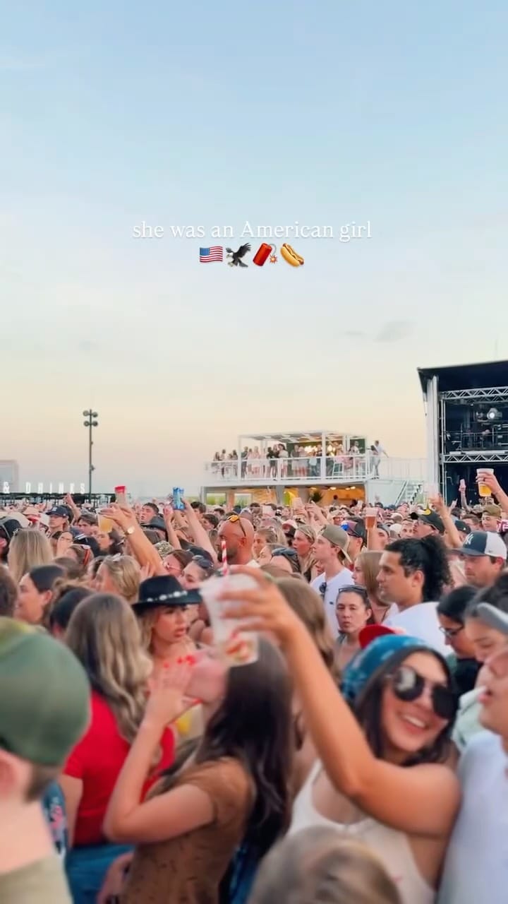 Post 9 by Julie Denby on Instagram (video)