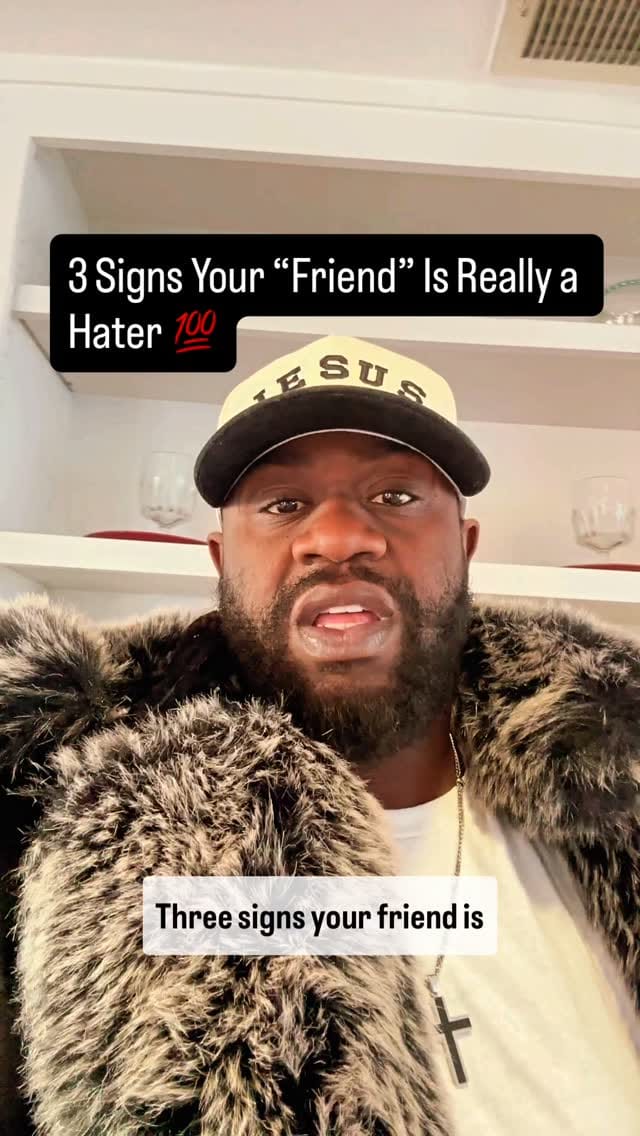 Post 9 by Wɪʟʟɪᴀᴍ Hᴏʟʟɪs ✘ Motivation on Instagram (video)