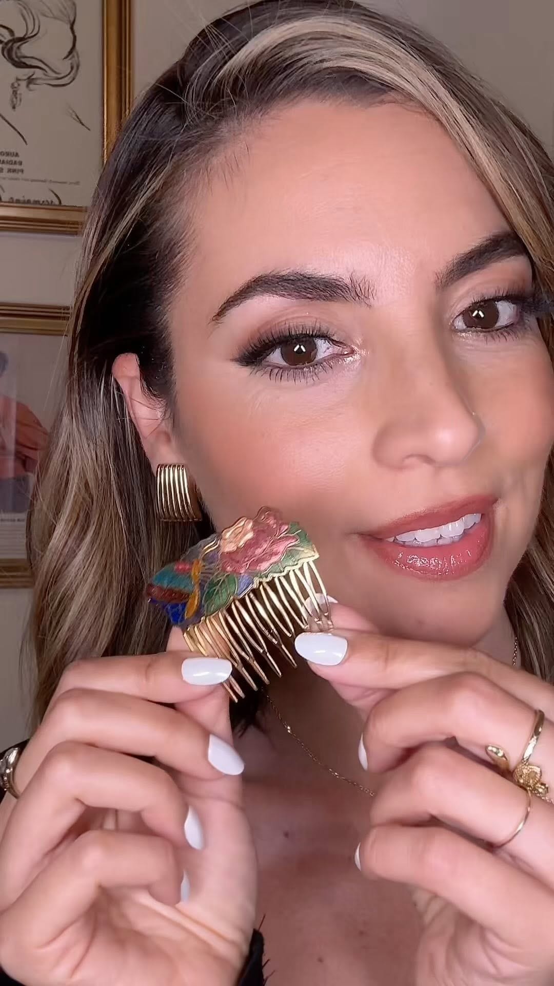Post 10 by Valentina D on Instagram (video)
