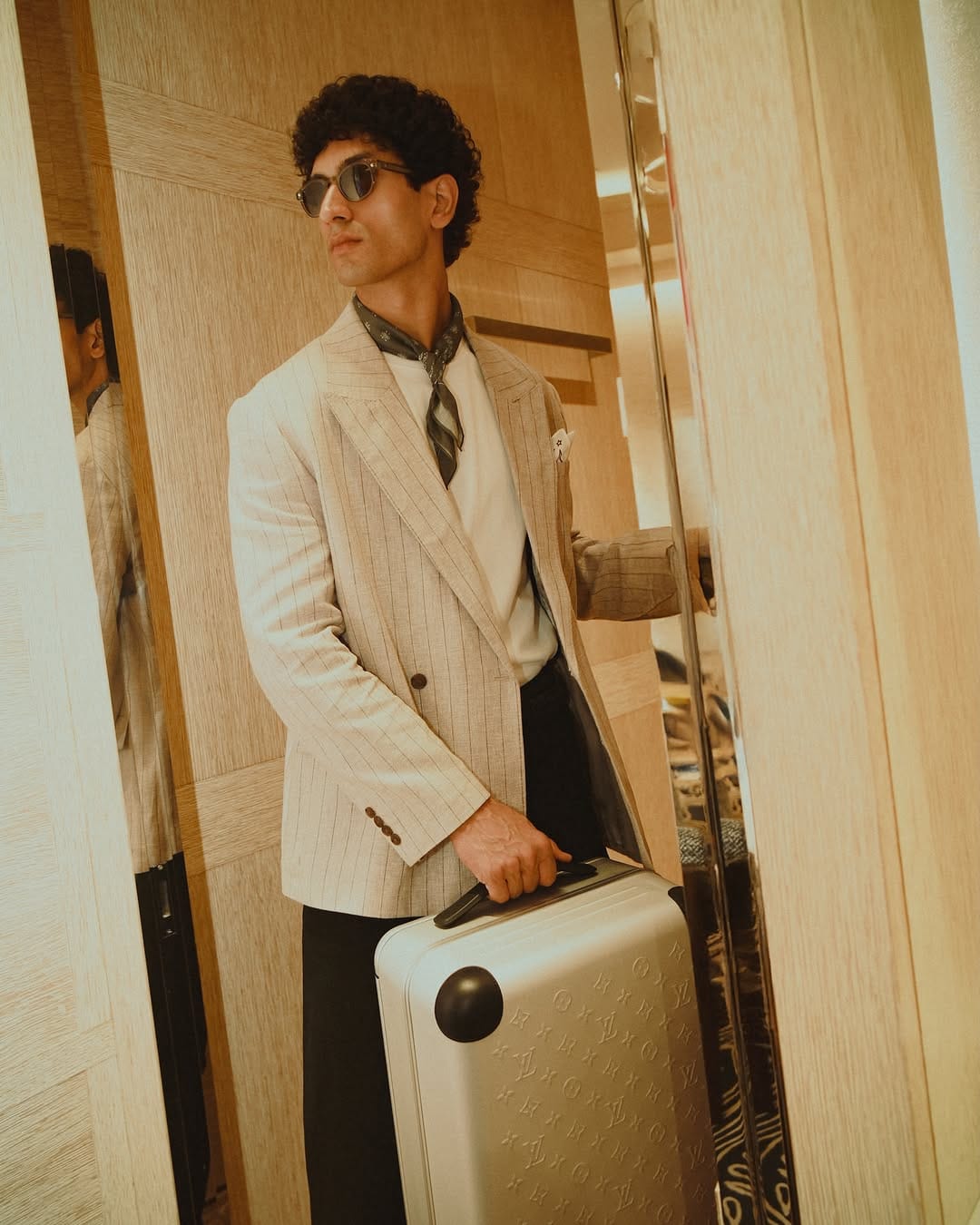 Post 4 by Vipul Juneja on Instagram (carousel)