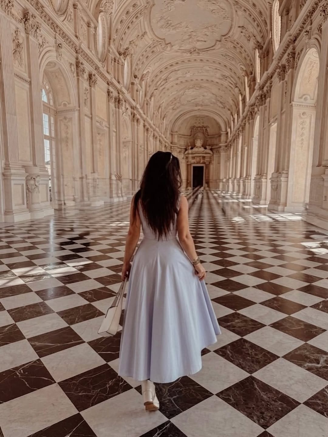 Post 2 by Arezia Esposito on Instagram (image)