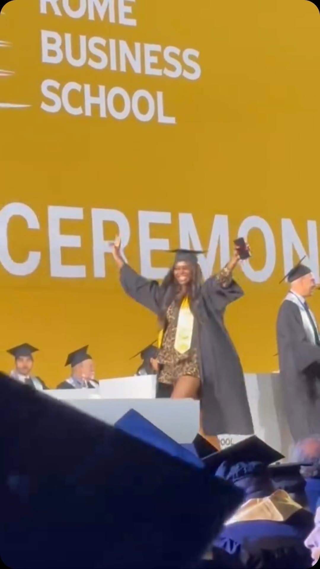Post 9 by Ruth Ibeawuchi 🇳🇬🇮🇹 on Instagram (video)