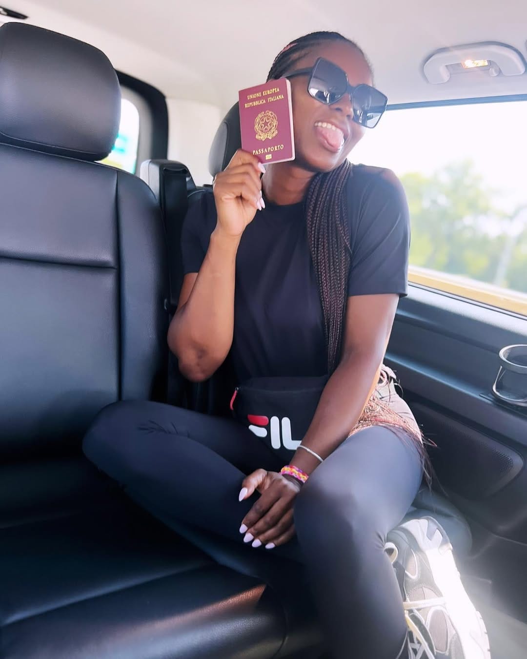 Post 10 by Ruth Ibeawuchi 🇳🇬🇮🇹 on Instagram (carousel)