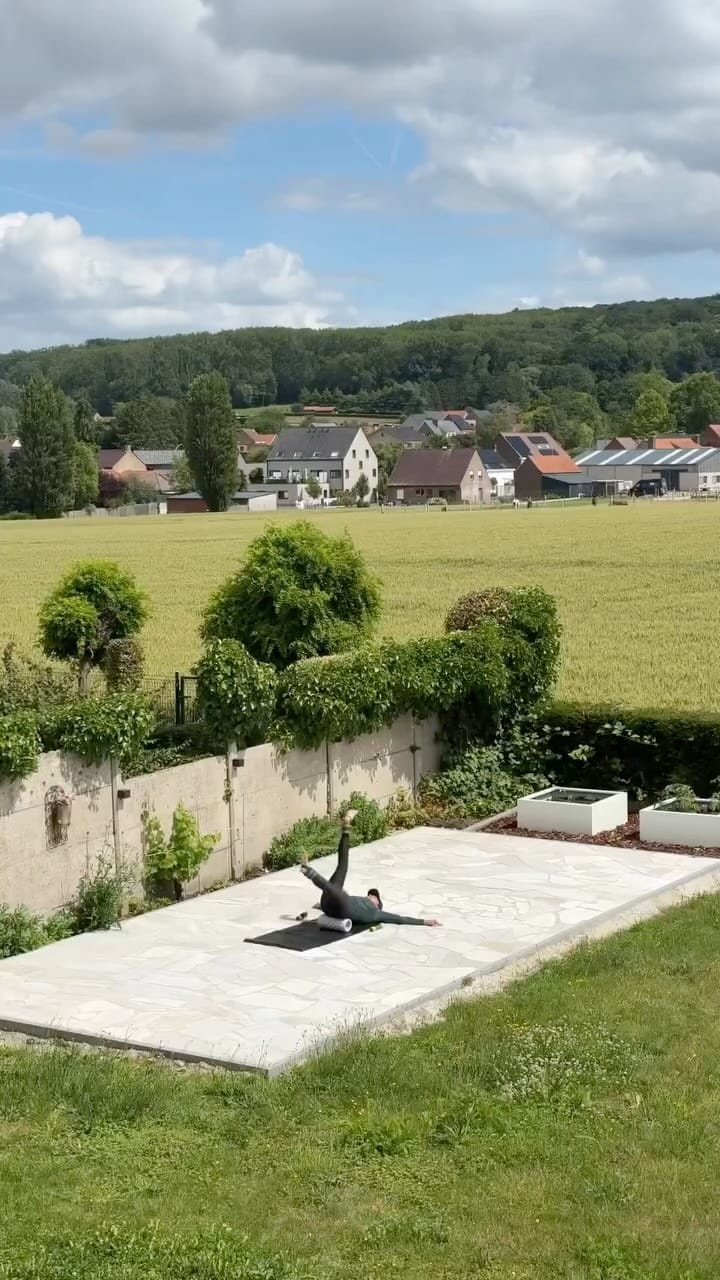 Post 6 by Rosalía Guzmán on Instagram (video)
