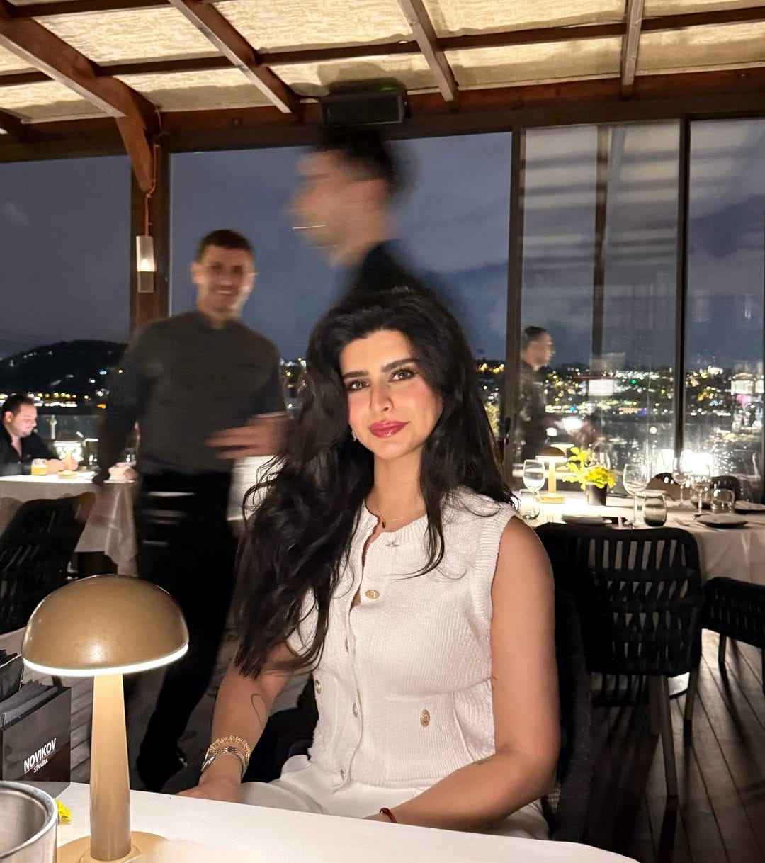 Post 4 by Hanan حنان on Instagram (carousel)
