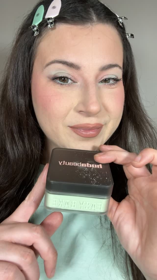 Post 2 by Liliana on Instagram (video)