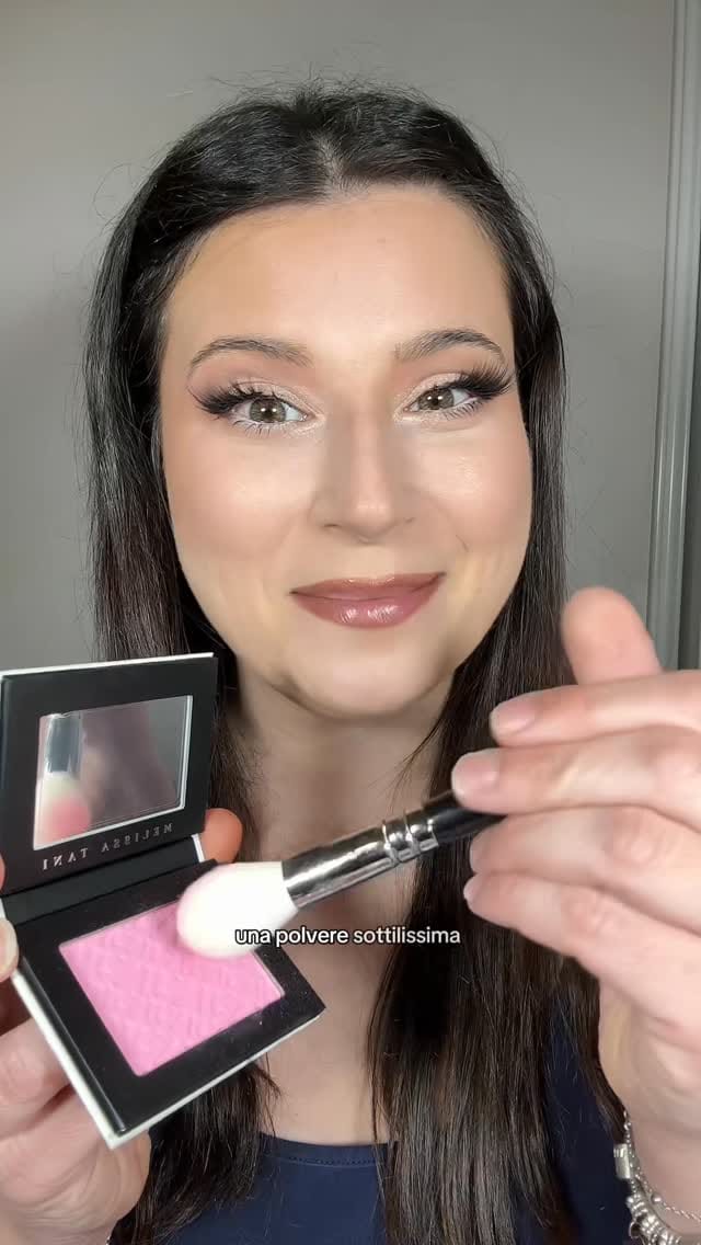 Post 5 by Liliana on Instagram (video)