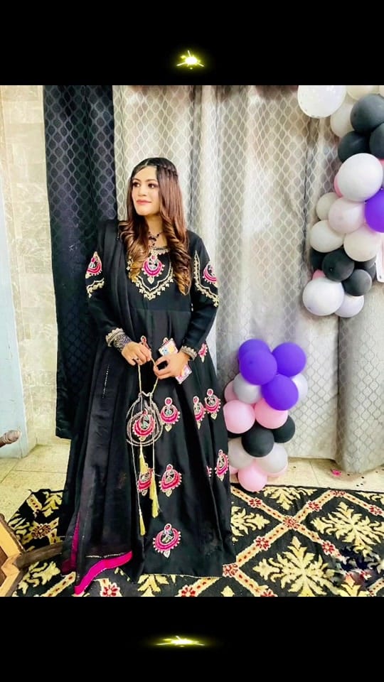 Post 3 by Saba Arshad on TikTok (video)