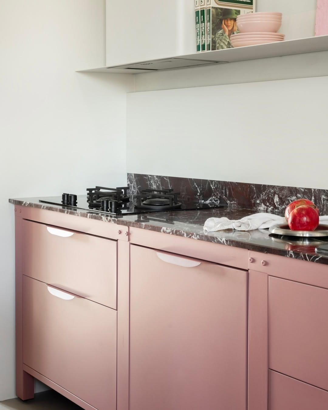 Post 7 by Very Simple: Kitchen on Instagram (image)