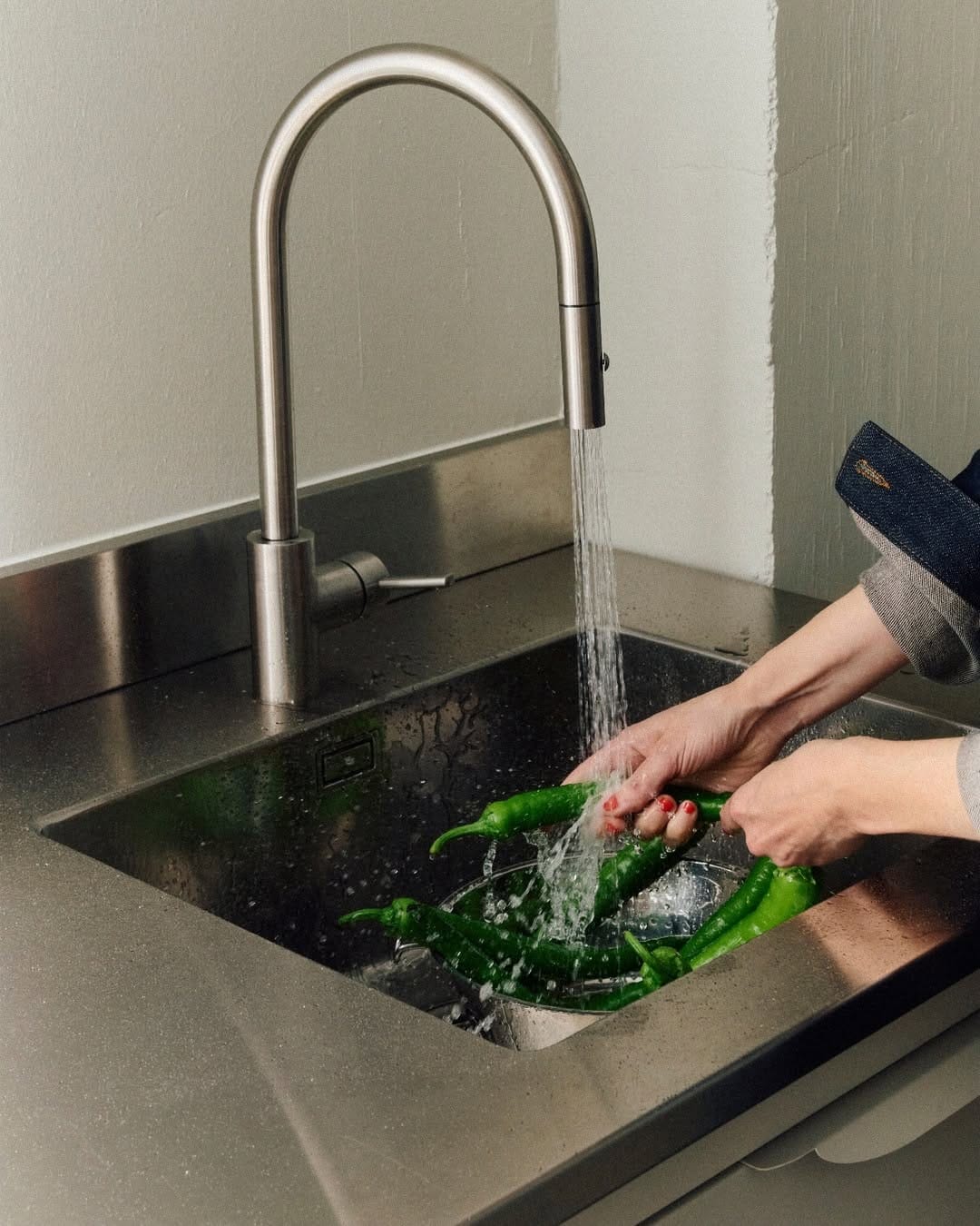 Post 3 by Very Simple: Kitchen on Instagram (image)