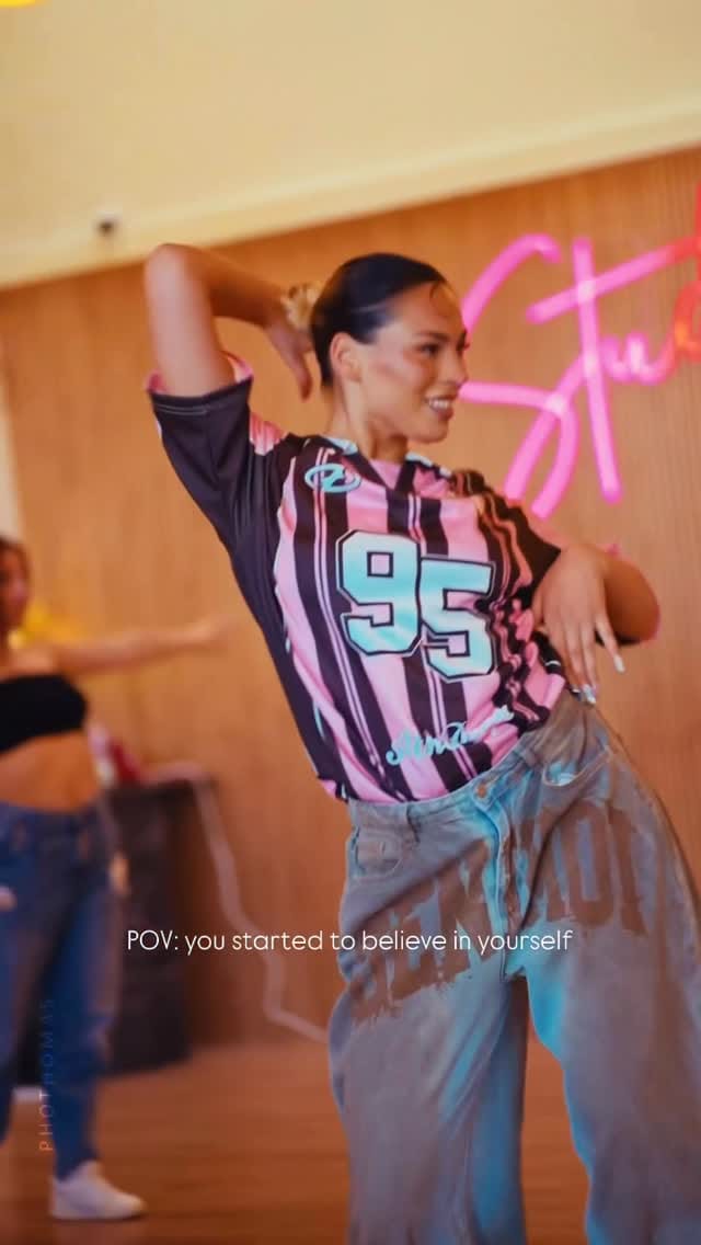 Post 7 by Viktorija Motekunaite on Instagram (video)