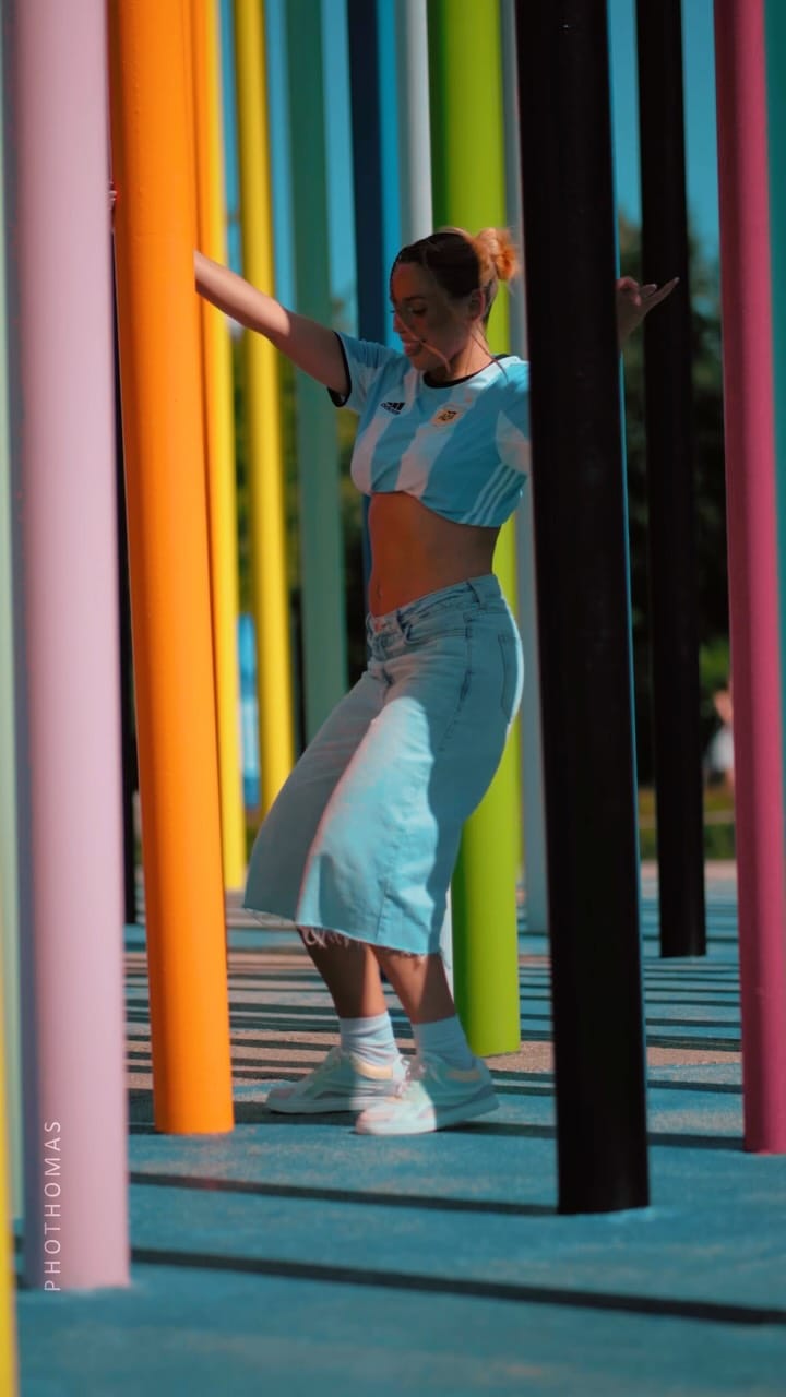 Post 1 by Viktorija Motekunaite on Instagram (video)