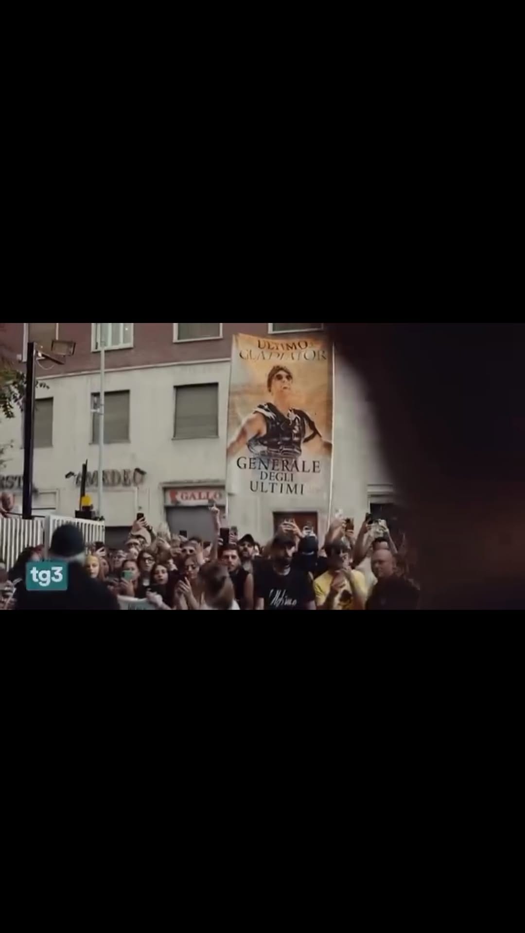 Post 6 by LVFavoladipeterpan on Instagram (video)