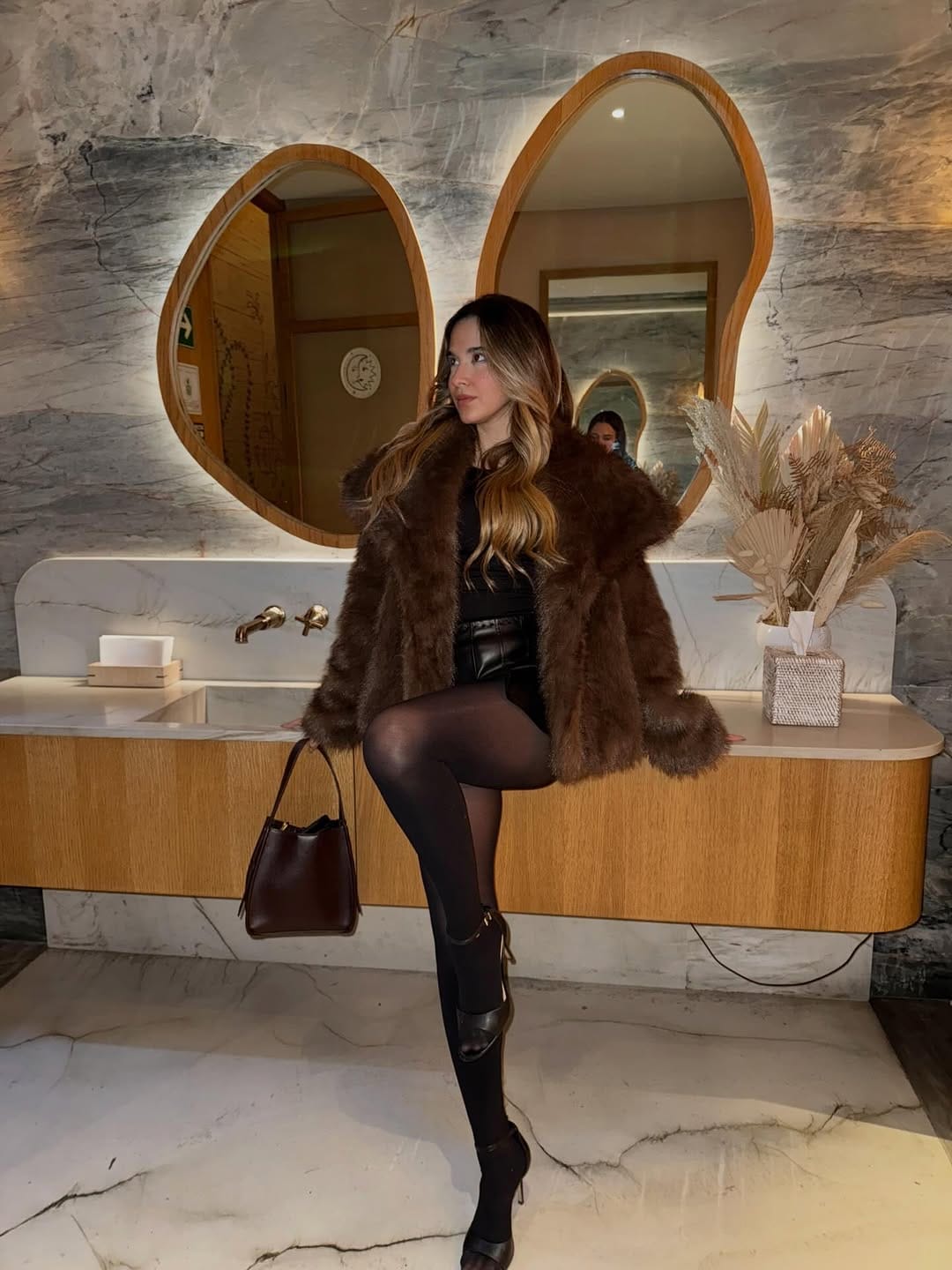 Post 6 by AURI✨ INGENIERO CIVIL / MODEL / ACTRESS / CONTENT CREATOR on Instagram (carousel)