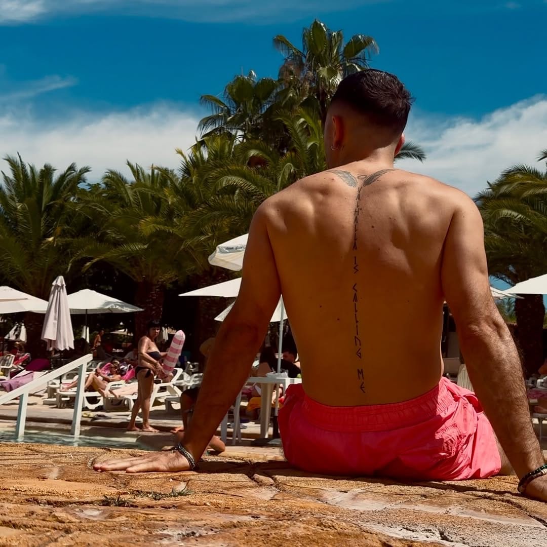 Post 2 by Luca Caldore on Instagram (image)