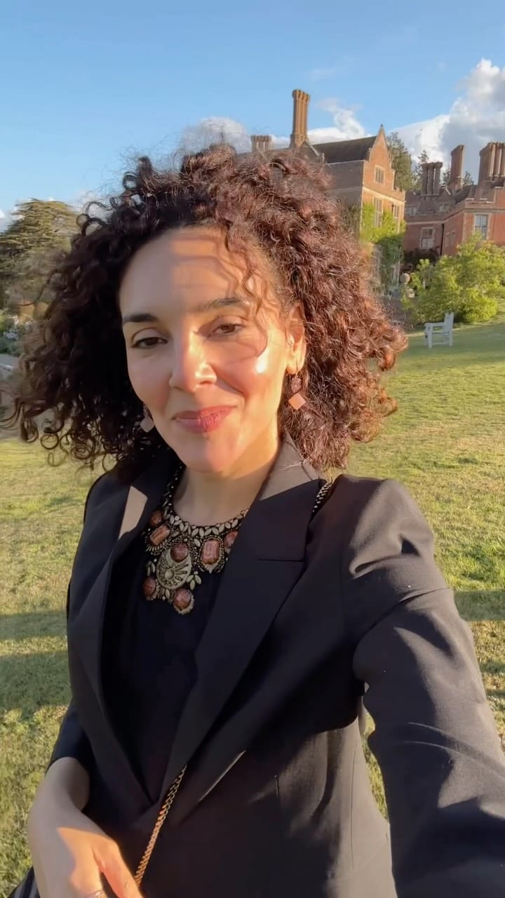 Post 2 by Vanessa Rubio on Instagram (video)