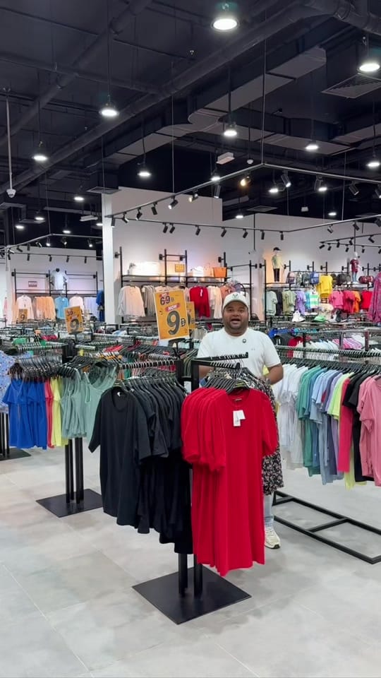 Post 6 by Azharvlog on TikTok (video)