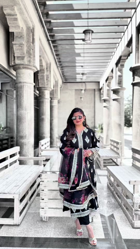 Post 3 by Sakeeina kezar on TikTok (video)