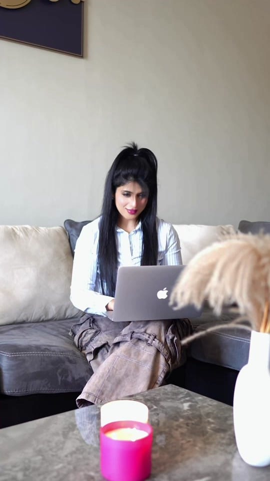 Post 2 by Zinobia Mistry on TikTok (video)