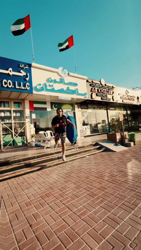 Post 1 by Tayeb Santo طيب سانتو on TikTok (video)