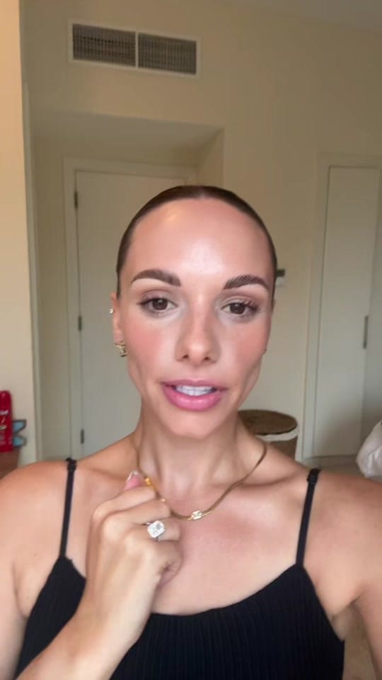 Post 1 by Hannah Isobel on TikTok (video)