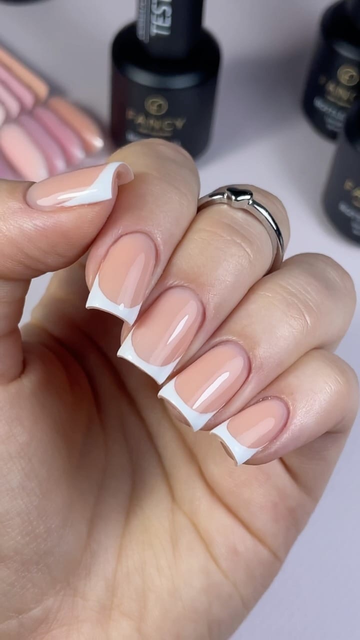 Post 1 by For Nails & Beauty SRL on Instagram (video)