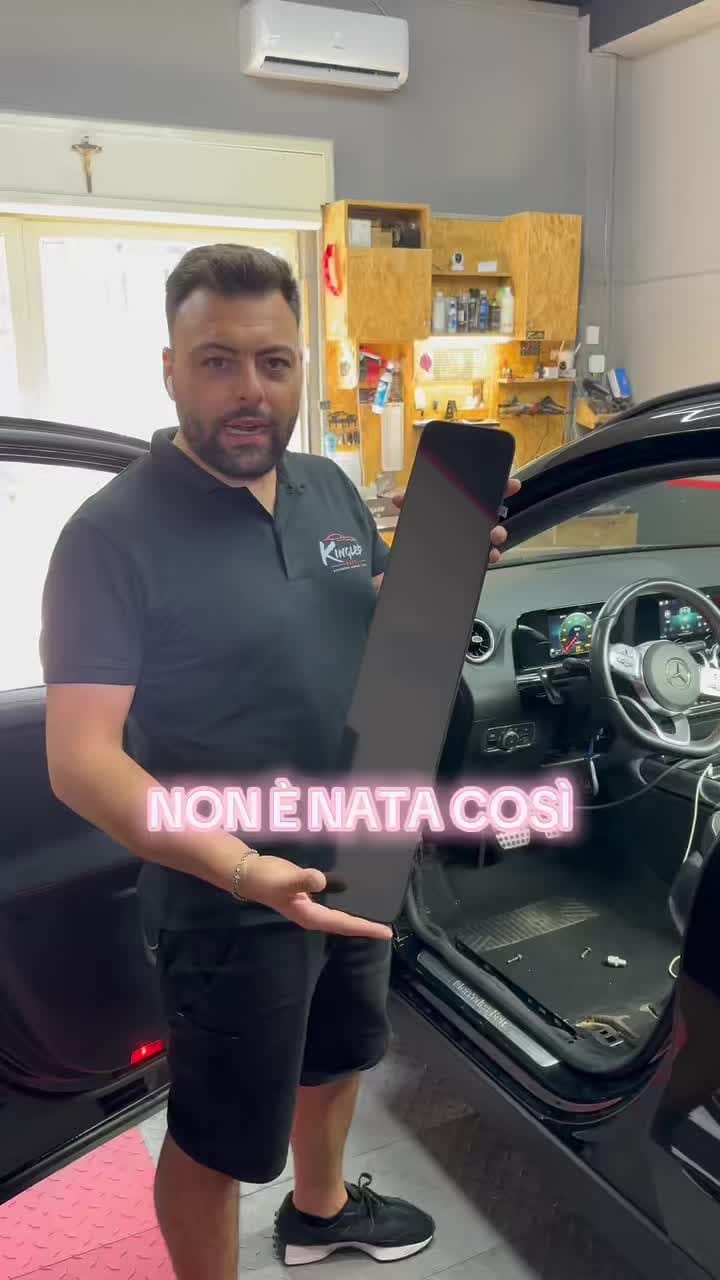 Post 6 by Kingled Napoli ® on Instagram (video)