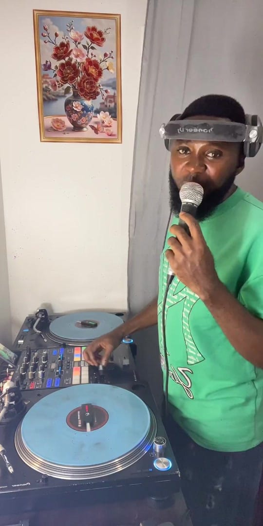Post 5 by djsisqomix on TikTok (video)