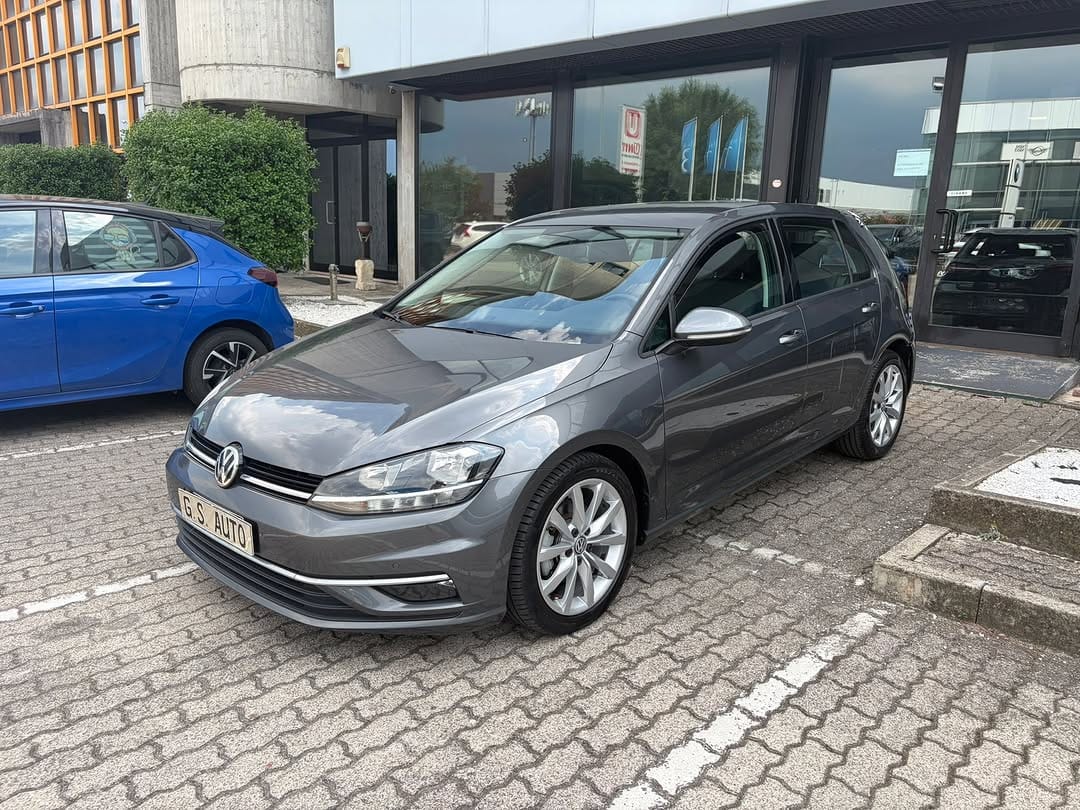 Post 8 by G.S. Auto S.r.l Damaged Cars Dealer Verona on Instagram (carousel)