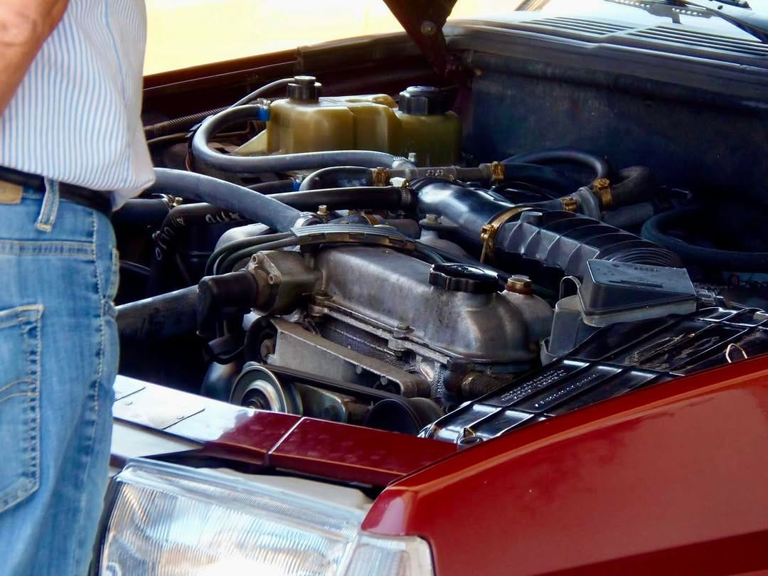Post 9 by EB Motors - Classic & Youngtimer on Instagram (image)