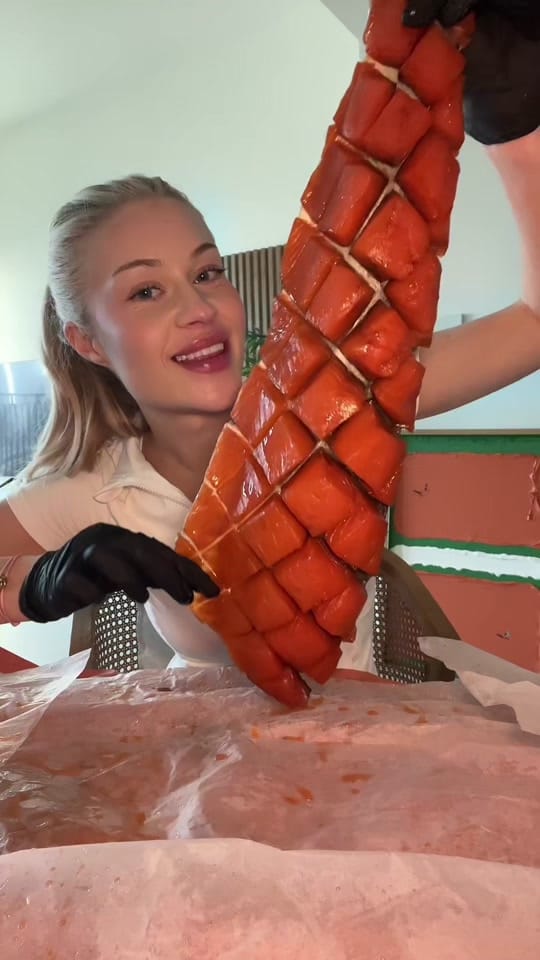 Post 4 by Anita🦋 on TikTok (video)