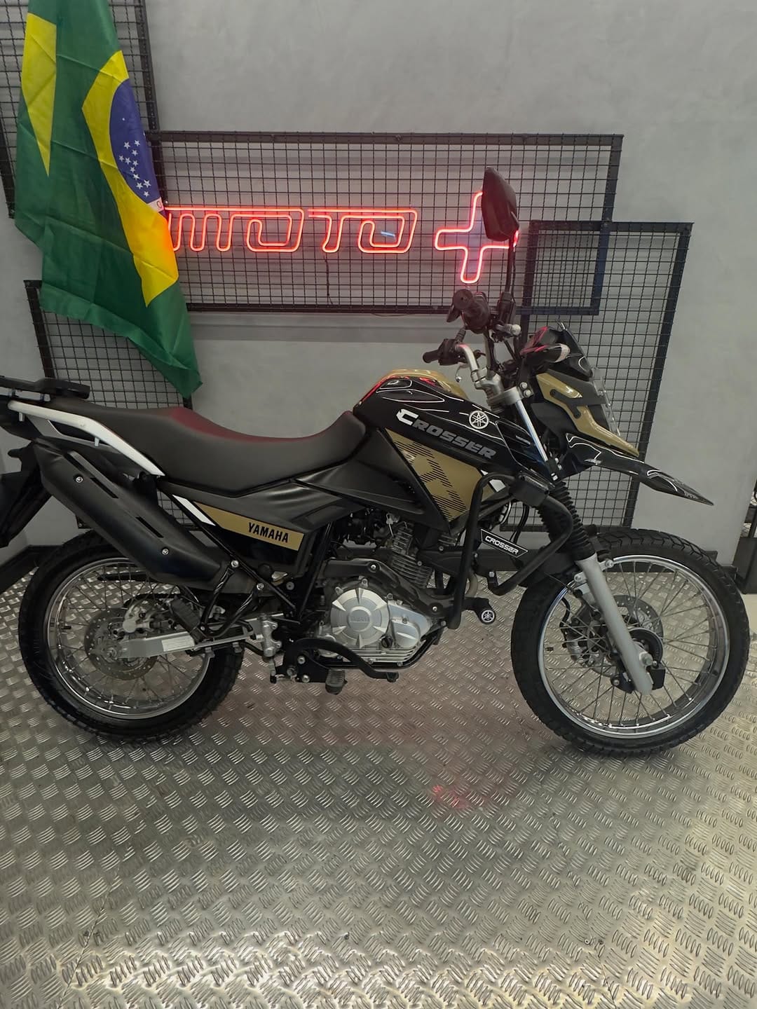 Post 3 by MotoMais Teresopolis on Instagram (carousel)