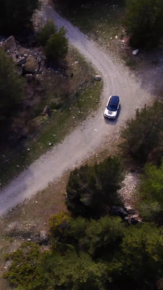 Post 6 by Jeep Switzerland Official 🇨🇭 on Instagram (video)