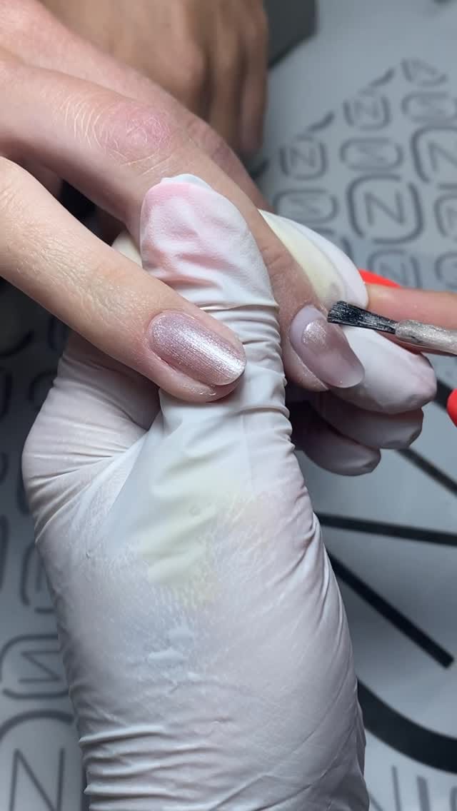 Post 1 by Orsolya Sämann,Nailtrainer, Onlinekurse on Instagram (video)