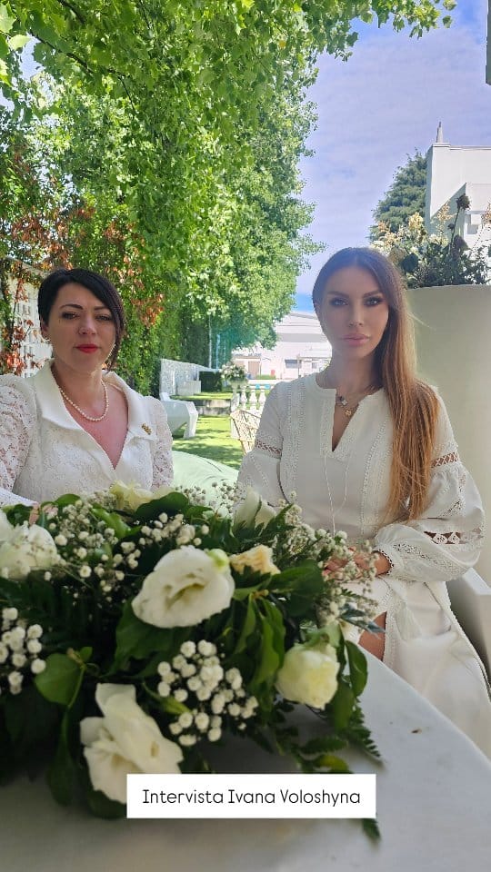 Post 5 by Inna Sculea on Instagram (video)