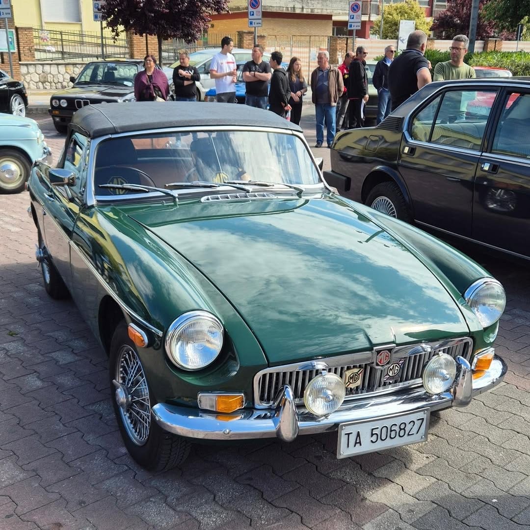 Post 6 by ex spotted in Italy on Instagram (image)