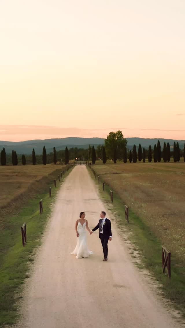 Post 6 by Wedding Photographer Tuscany on Instagram (video)