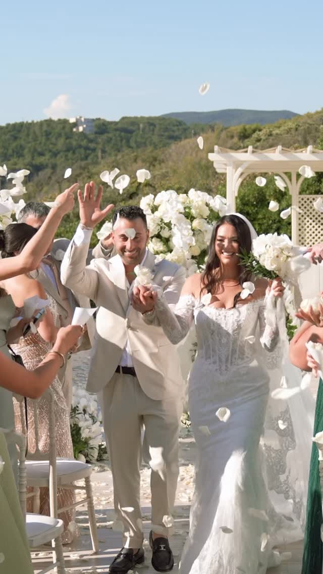 Post 4 by Wedding Photographer Tuscany on Instagram (video)